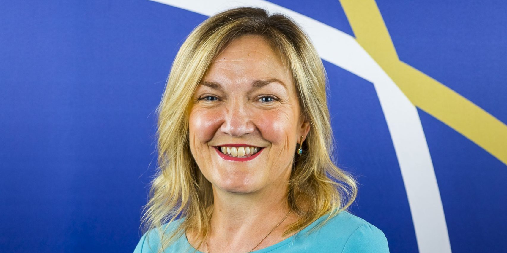 Mary Lawson _2019.jpg2 Mary Lawson