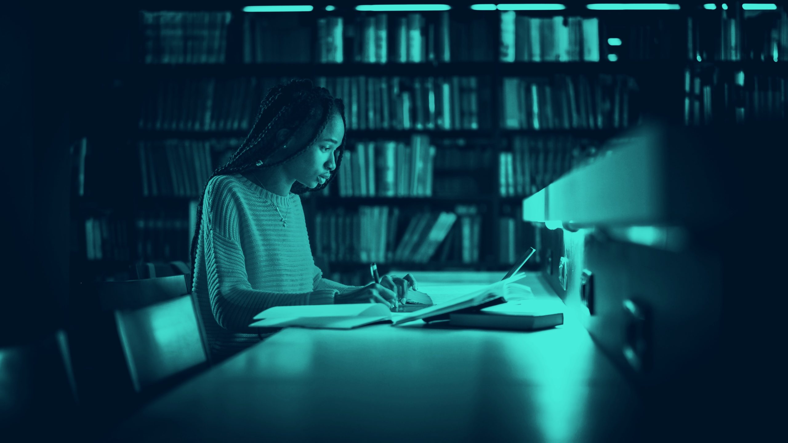 study1_4k Student sitting at a desk studying